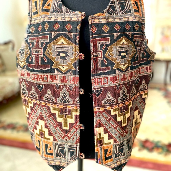 Vintage Tapestry Vest - Picture 6 of 6